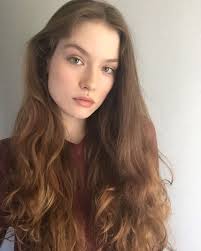 Ruth Morse's Instagram, Twitter & Facebook