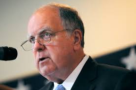 Francis Marion University commencement speaker urges graduates to be  couragous