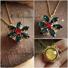 Anastasia Together In Paris Necklace Emerald M Etsy In 2021 Pretty Jewellery Anastasia Necklace Disney Jewelry