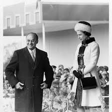 17 de enero de 1922) es un abogado mexicano, egresado de la universidad nacional autónoma de méxico (unam) presidente de méxico de 1970 a 1976. Luis Echeverria El Ex Presidente Mas Longevo De Mexico Hoy Cumple 97 Anos Jose Cardenas