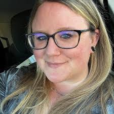 Laura Didonna's Instagram, Twitter & Facebook