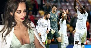 Bu reklamın yayınlanmasının ardından sosyal medyada da neymar'ı peşinden koşturan türk kızı gibi pek çok yorum. Turk Model Elif Aksu Sevgilisi Vinicius Junior I Izleyip Paylasti Junior Dan Yanit Gecikmedi Dailymotion Video