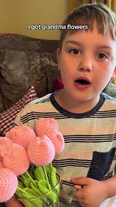 Finn's Hilarious Lemon Pitcher Flower Idea