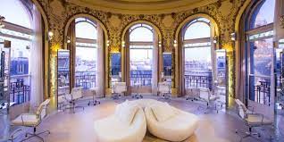 J'ai poursuivi mon bp coiffure puis mon cqp manager de salon de coiffure. Coiffeur A Paris Les Meilleures Adresses De Salons Cosmopolitan Fr