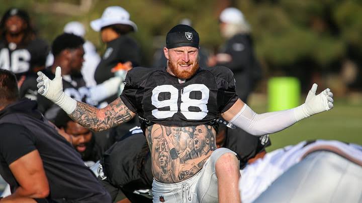 Maxx Crosby leads a Raiders squad that refuses to make excuses, do AI tạo