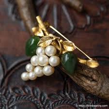 ips k12金 真珠と翡翠の葡萄の小枝ブローチ アンティーク ブローチ通販 向日葵ヴィンテージ 真珠 翡翠 アンティーク ブローチ