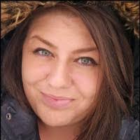 Catherine Olinger's Instagram, Twitter & Facebook