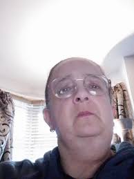 Single mom in Nampa looking to connect