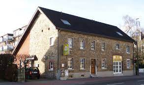 Es gibt aktuell keine freien jobs in dem restaurant. Datei Trierer Strasse 660 Jpg Wikipedia