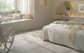 Centrální nervový systém anatomicky dělíme na mozek (encephalon, cerebrum) a míchu. Jubin Putih Untuk Lantai Produk Lantai Matt Model Dengan Kotak Hitam