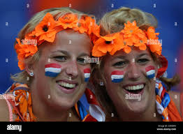 2 17 06 hi-res stock photography and images