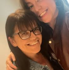 I am now a retired Radiologist living in Dundee but back in the early 1970s  I was a medical student from Newcastle