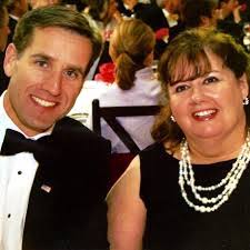 Eileen Schaal's Instagram, Twitter & Facebook