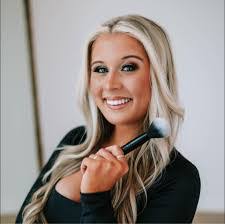 Rachel Tumlin's Instagram, Twitter & Facebook