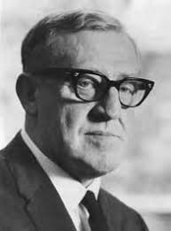 Connections Newsletter August 2013 by Melbourne Holocaust Museum