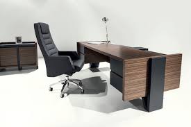 Escritorio De Director De Madera Moderno Para Uso Profesional Rossi Solenne Office Muebles De Oficina Diseno De Muebles Decoracion De Oficina Ejecutiva