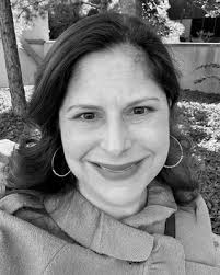 Danielle Batchelor's Instagram, Twitter & Facebook