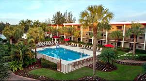We are delighted to know you continue to enjoy our outstanding which room amenities are available at red roof inn hot springs? Red Roof Inn Carlsbad Ca California Beaches