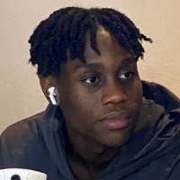 90+ Profile mit dem Suchbegriff „Kenneth“