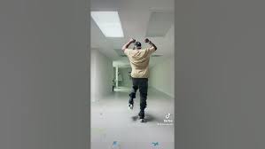 Aesthetic, Tollan Kim, Roller Skate