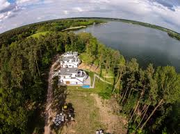 Neben mehr als 2.000 kilometern küstenlinie, über 2.000 seen und. Haus Am See Kaufen Mecklenburg Vorpommern Villa Am See Kaufen Im Seepark Lychen