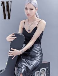 Blackpink jisoo, rosé and lisa try disney characters filter on instagram. Blackpink S Rose Talks About Upcoming Full Album Finding Her Singing Style Global Popularity And More Kpophit Kpop Hit