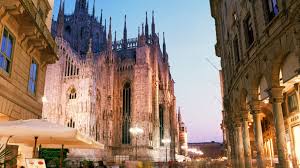 Δείτε τα 12 κορυφαία αξιοθέατα που πρέπει να επισκεφθείτε και να φωτογραφήσετε στο μιλάνο. Deka Logoi Gia Na Episkef8eis To Milano Huffpost Greece Life