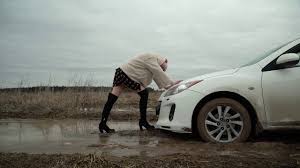 Caterpillar d6d stuck in mud while drum chopping. Russian Girl Stuck In Mud Csg On The Field Boots Pedal Pumping Car Stuck Girl Vol 28 Youtube