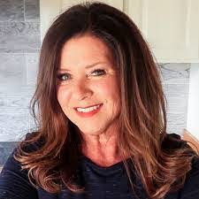 Danielle Livengood's Instagram, Twitter & Facebook