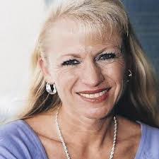 Debbie Sexton's Instagram, Twitter & Facebook