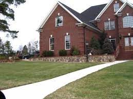 Retaining Wall Ideas And Suggestions Red Brick House Brick House Trim Exterior Brick