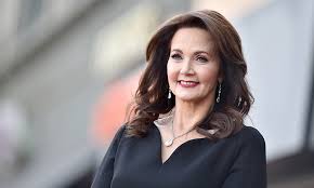 Though wonder woman ran just three seasons, the superhero showed off a wide array of looks. Original Wonder Woman Actor Lynda Carter Makes Surprise Cameo In Gal Gadot Film Gulftoday