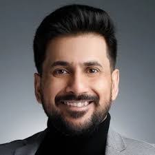 Eric Borchardt's Instagram, Twitter & Facebook