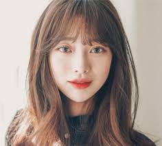 You can wear them swoopy, braid them, pin or slick back, achieving a more or less different hairstyle each time. Long Hair Bangs Asian Bangs For Long Hair