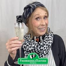 Till sommaren kommer du att få möta Ellen Lindström som Matilda Minör i  föreställningen Spanska Flugan