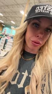 Jackie Valentine's Instagram, Twitter & Facebook