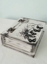 Mehlika Ozince Adli Kullanicinin Dekoratif Ahsap Susleme Panosundaki Pin Kitap Kutulari Antik Tasarim Dekor Kutular