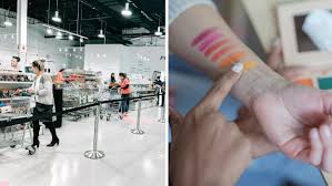 Online shopping for beauty outlet from a great selection at beauty & personal care store. L Oreal S Montreal Beauty Outlet Is Back You Can Get Up To 80 Off These Top Brands Mtl Blog