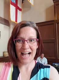 Amber Marek's Instagram, Twitter & Facebook