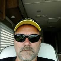 What color of red should be used for a wheelhorse?