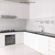 Jika Anda Ingin Dan Membutuhkan Ide Dalam Membuat Kitchen Yang Menarik Dan Juga Berbeda Dari Biasanya Kitchen Set Minima Kitchen Kitchen Sets Kitchen Cabinets