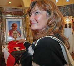 ADOM :: Papal visit: 25 years later