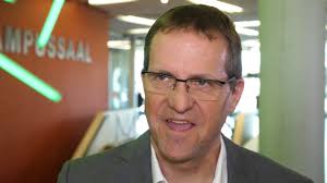 Reto brennwald während der podiumsdiskussion am 23. Videos 2019 16 Schweizer Planertag