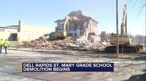 Dell Rapids St. Mary grade school demolition begins