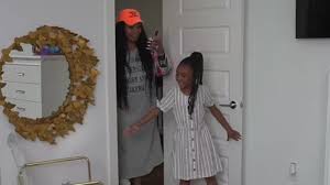 Sitting on the shoulders of her father's friend and nba star stephen jackson, she proclaimed: George Floyd S Daughter Receives Bedroom Makeover From Interior Designer Abc7 Chicago