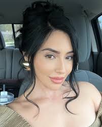 Ashley Madison Vargas (@_ashmadison) • Instagram photos and videos