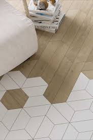 carrelage effet bois mixe avec carrelage hexagonal carrelage interieur carrelage effet bois carrelage hexagonal