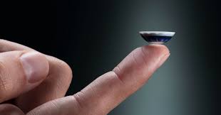 Lens is the correct spelling. The Display Of The Future Might Be In Your Contact Lens Wired