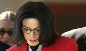 A Grande Conspiração: Como Tommy Mottola e Tom Sneddon tentaram destruir  Michael Jackson