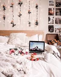 How To Make Home Decoration Items Artdecohomedecoration Diyhomedecorflowers Contemporary Bedroom Design Dorm Room Decor Bedroom Decor